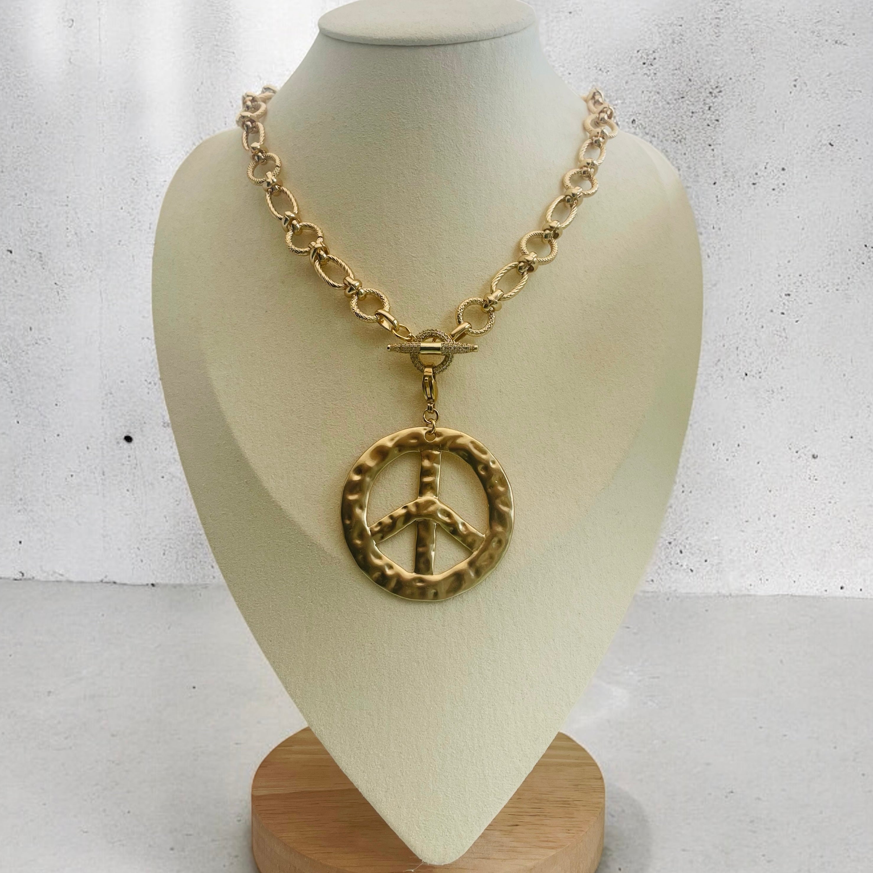 Collier Salora