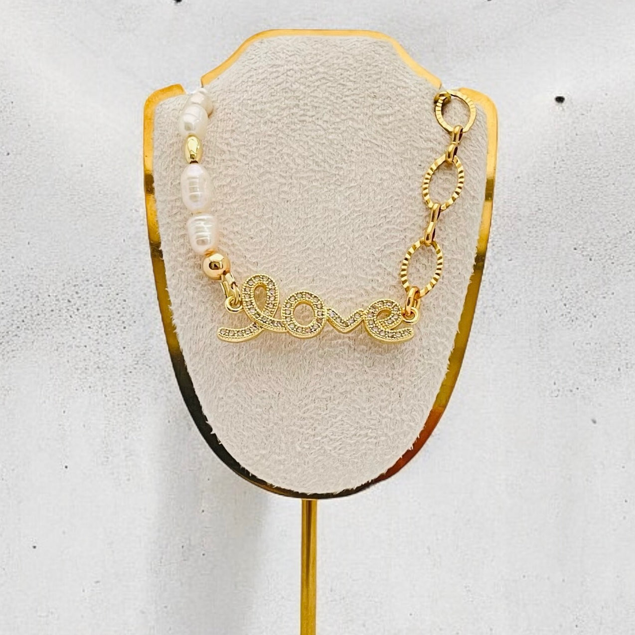 Collier Shainys