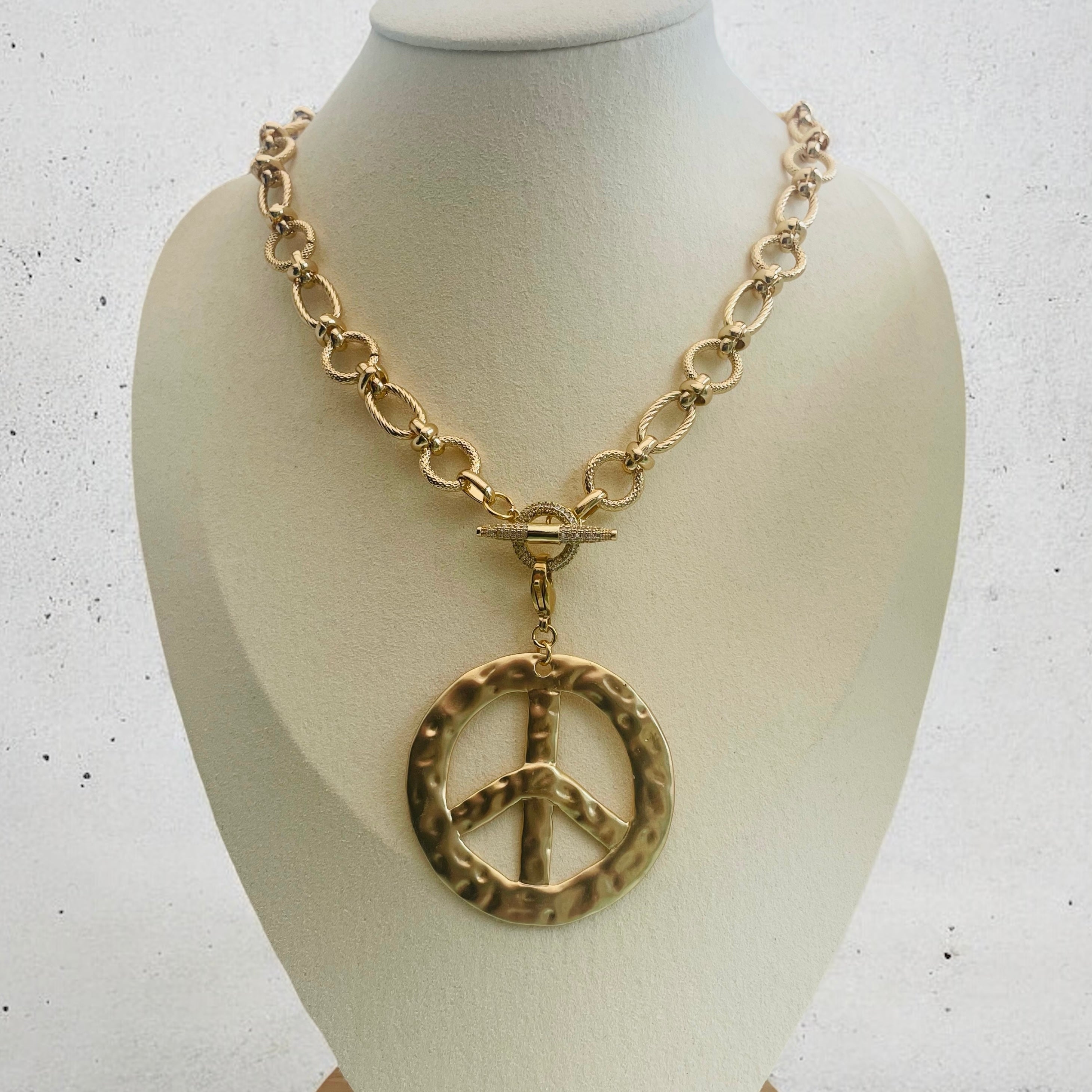 Collier Salora