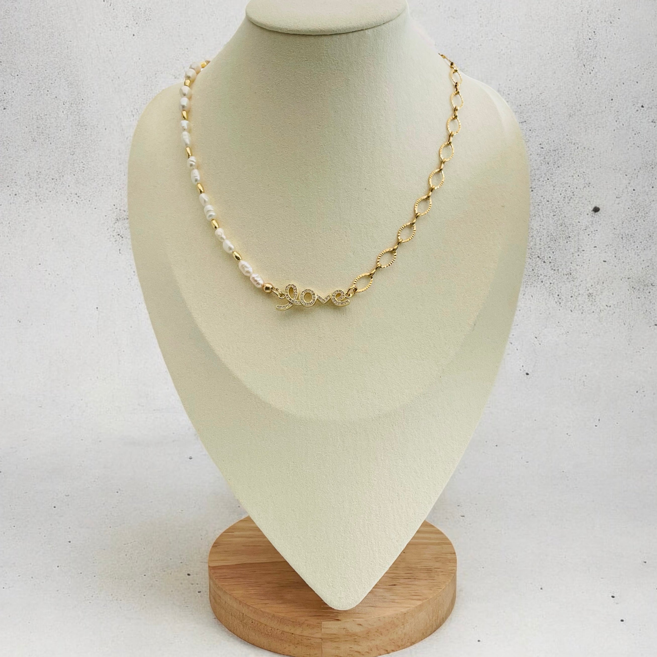 Collier Shainys