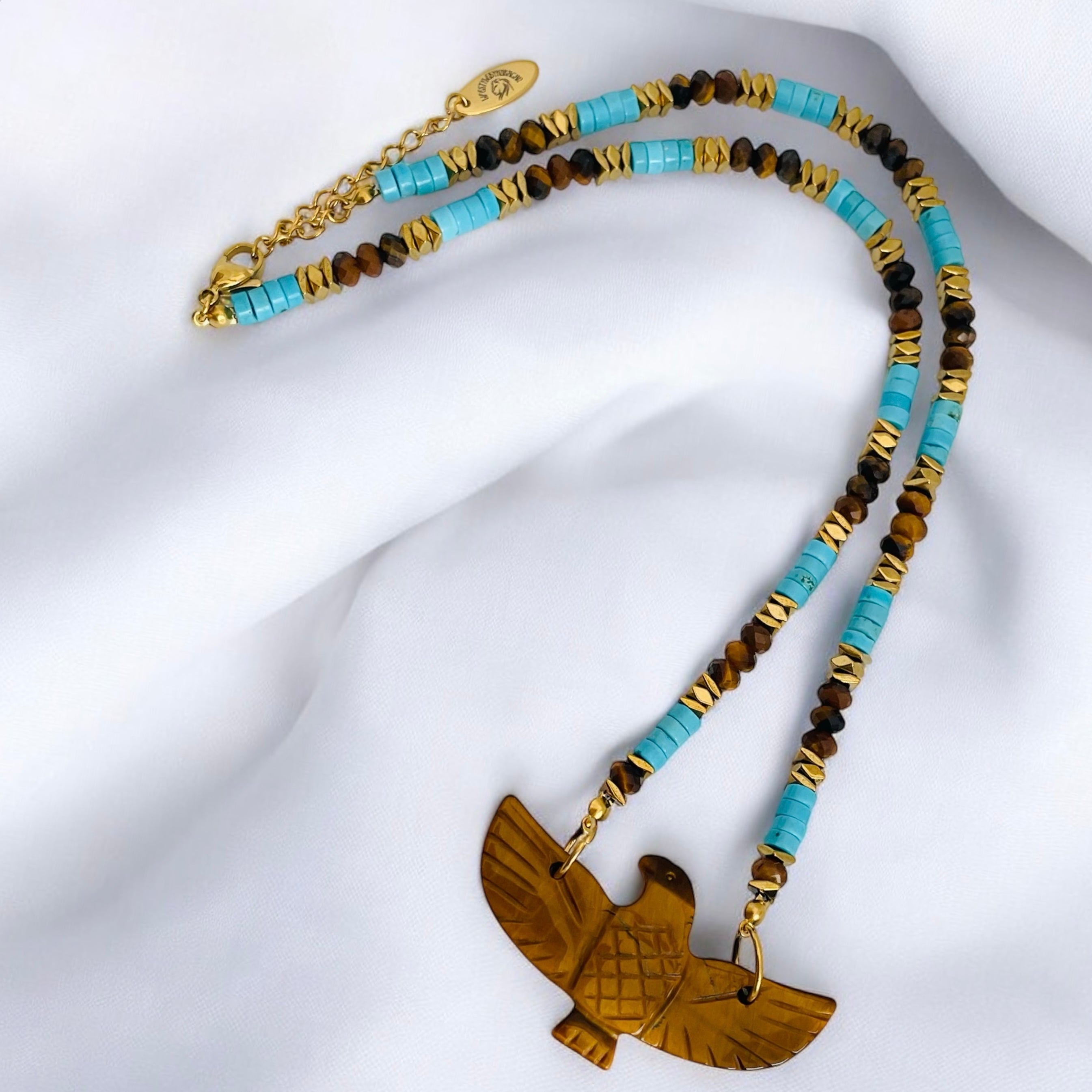 Collier Nova