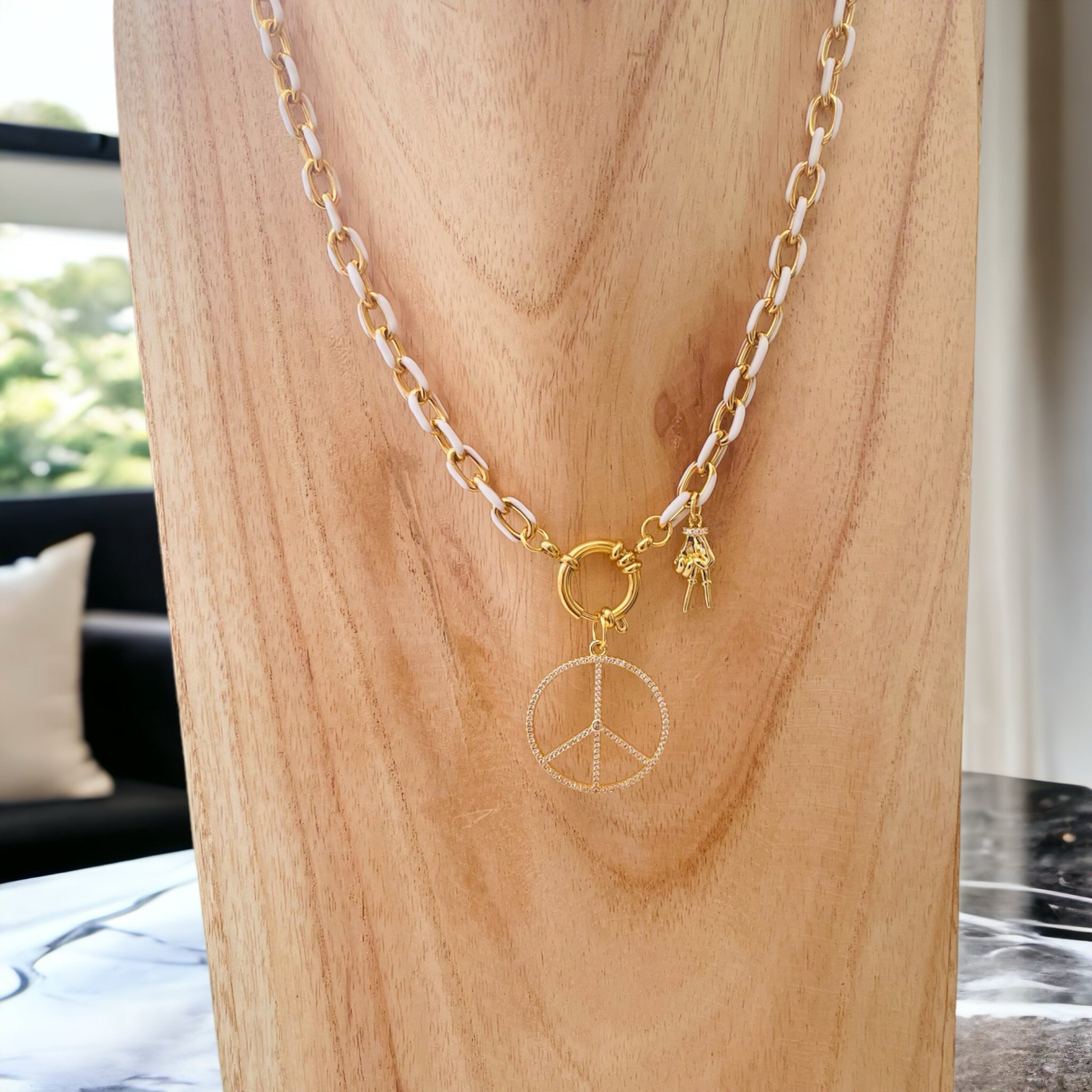 Collier Peace And Love