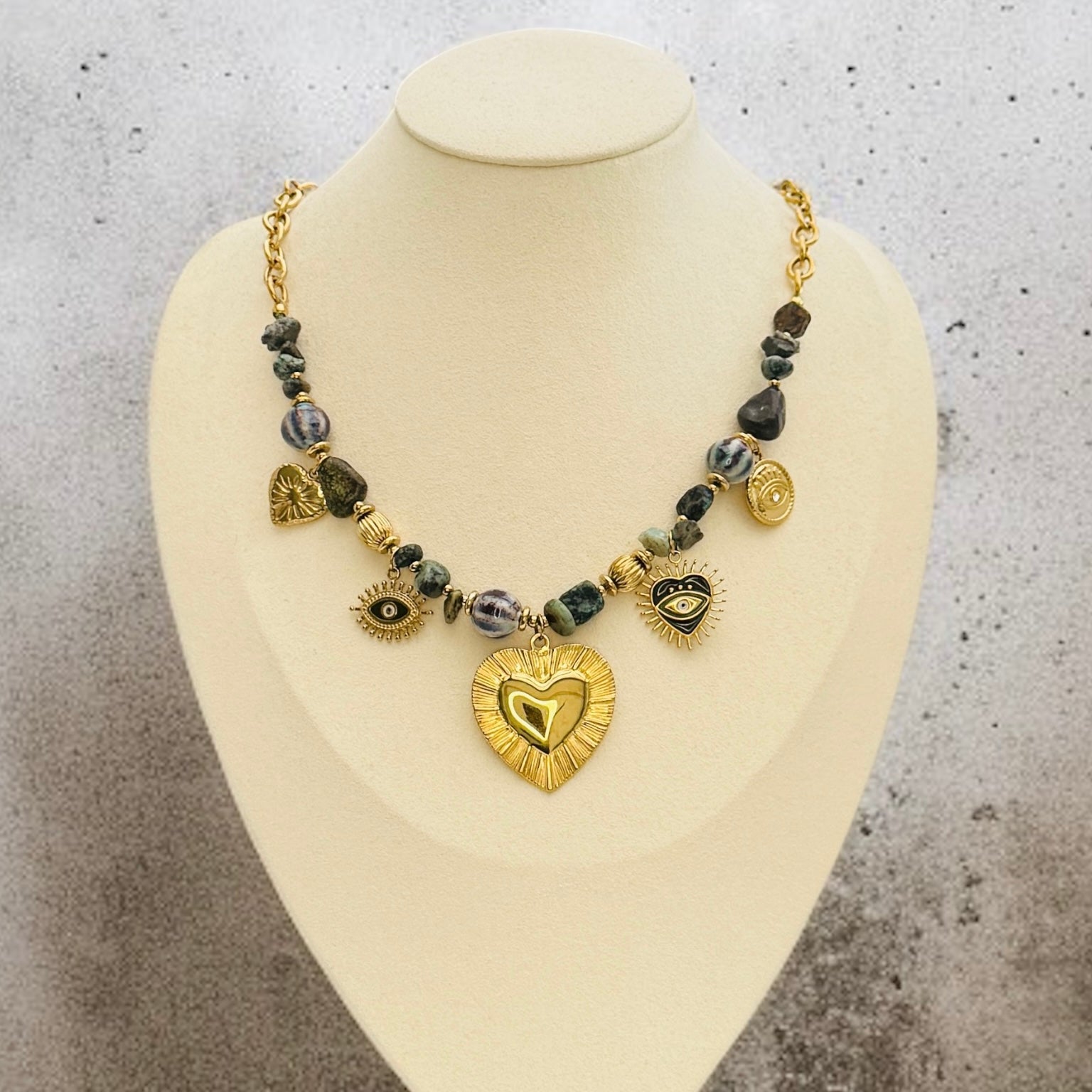 Collier Lexara