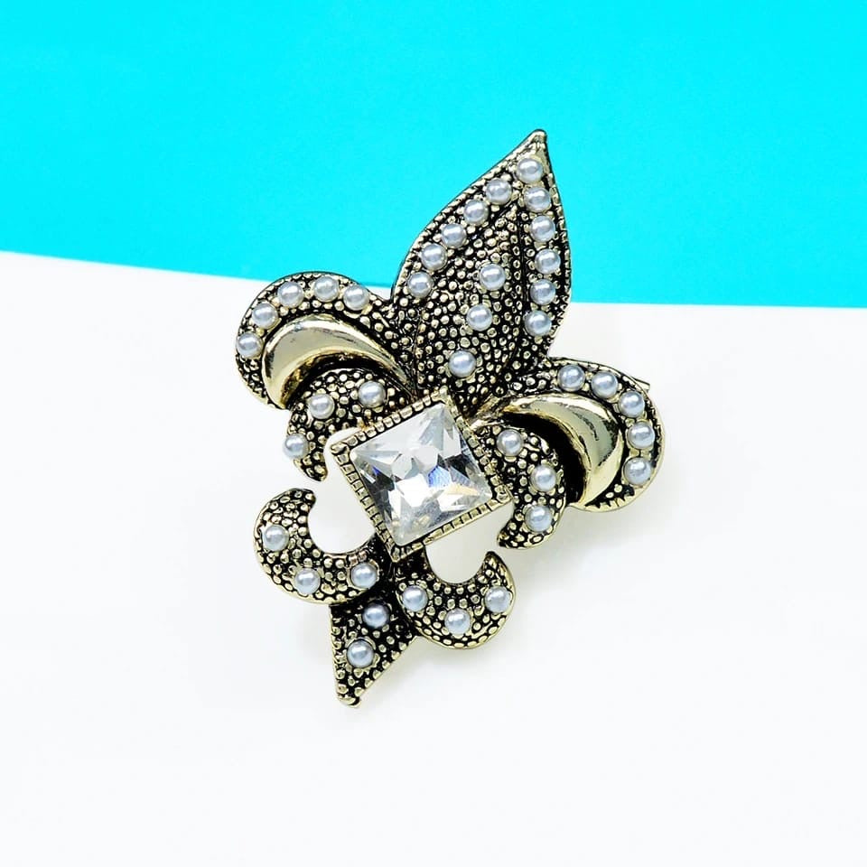 Broche Lily Flower