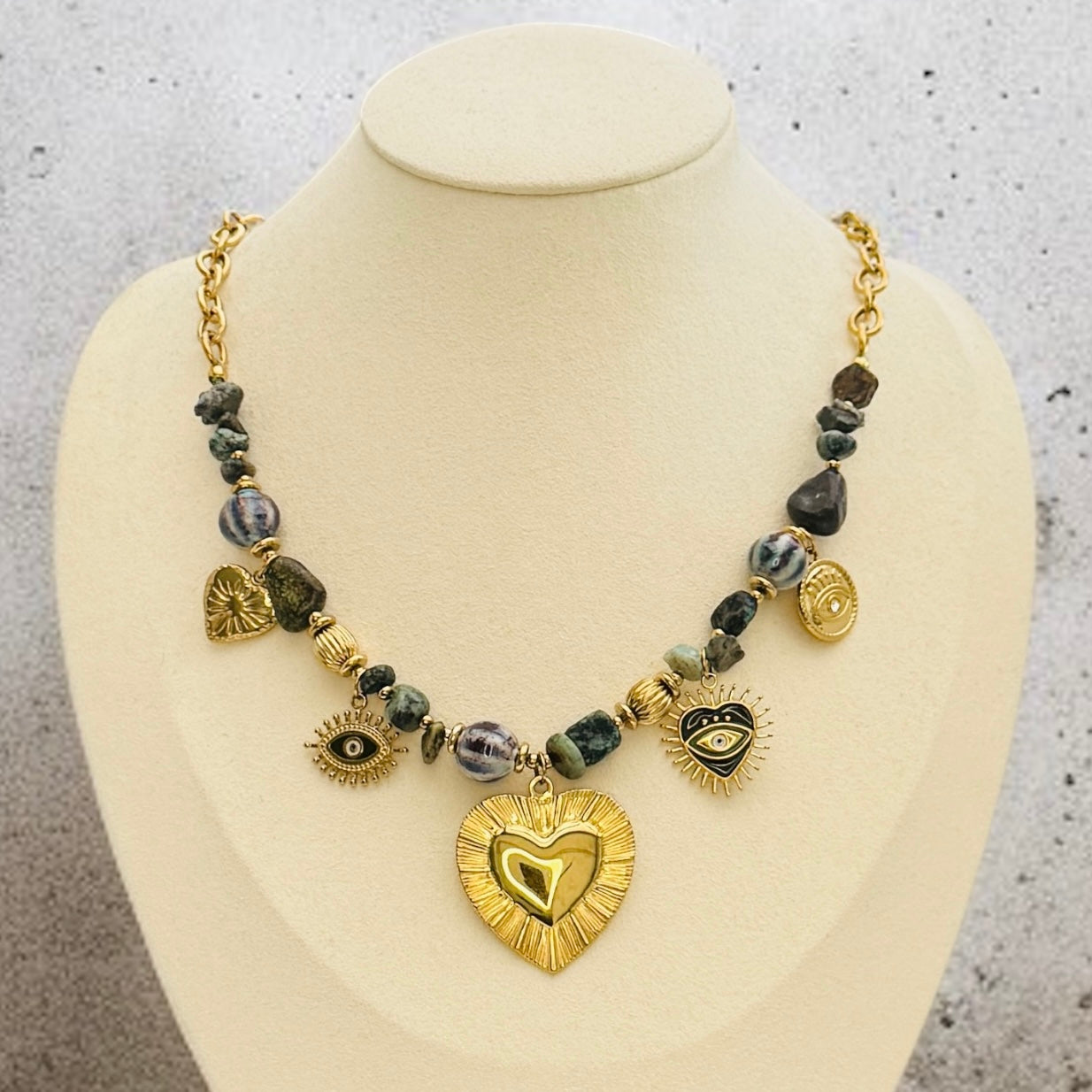 Collier Lexara
